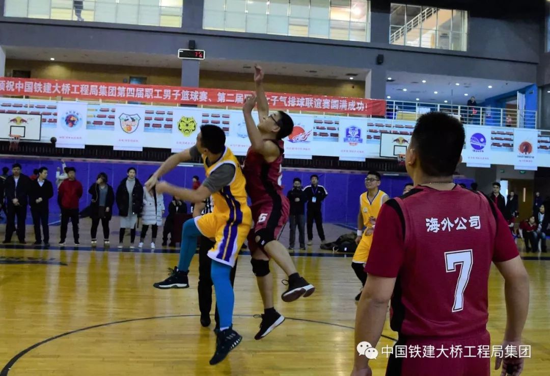 豪强对决,谁能笑傲赛场 豪强对决,谁能笑傲赛场