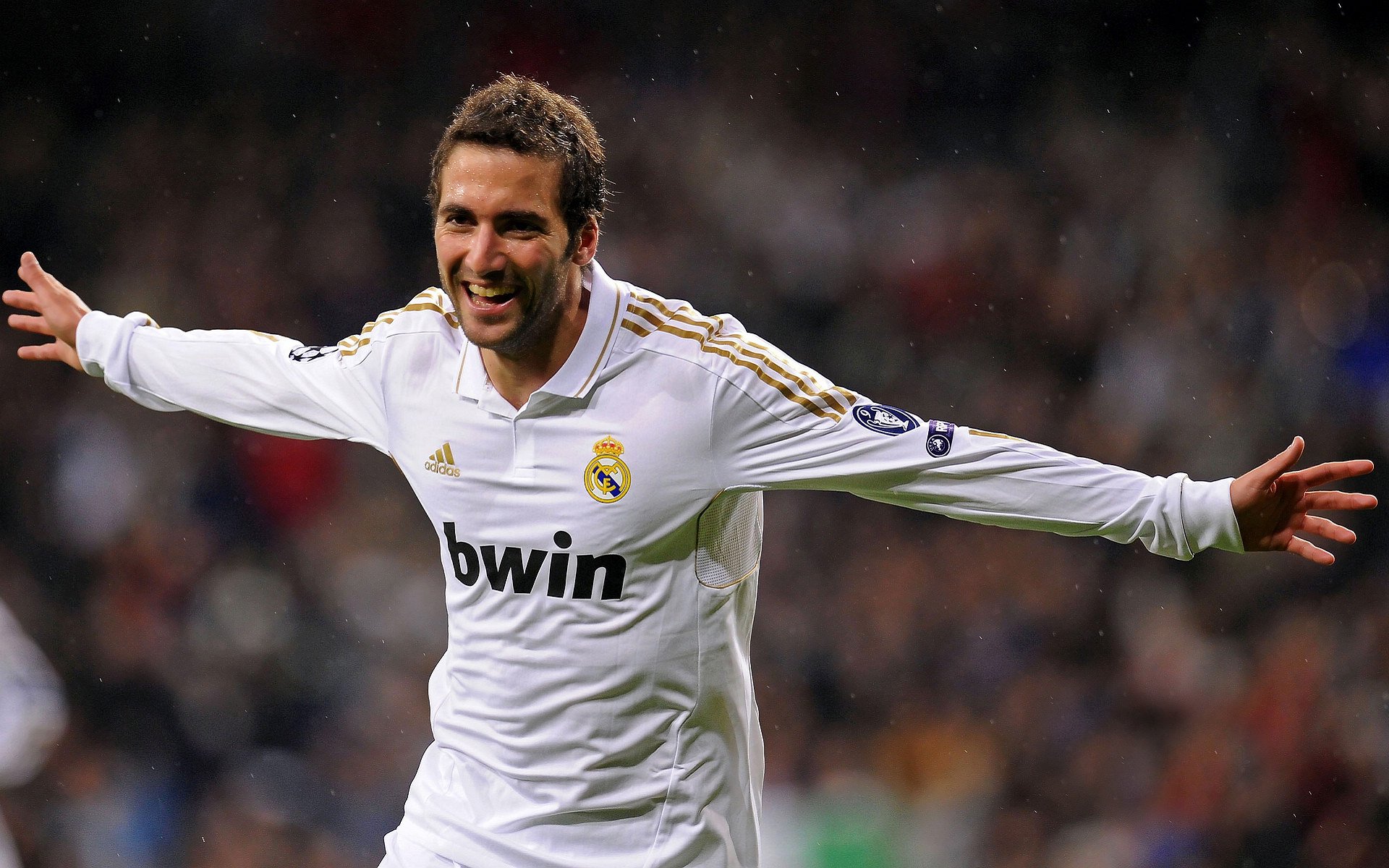 年度焦点之战之夜，富安健洋关键战不手软